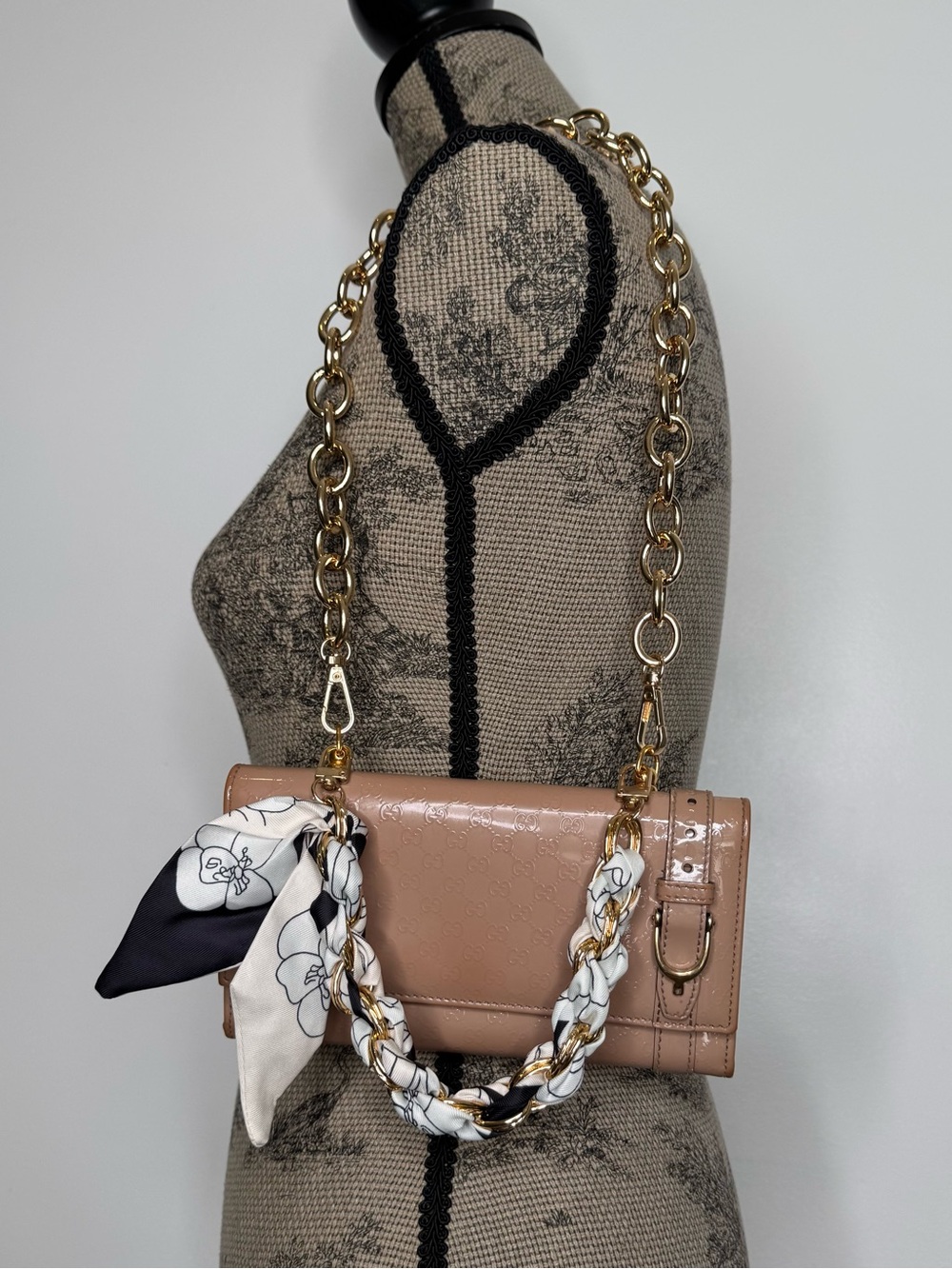 Authentic Gucci Microguccissima Blush Pink Patent Leather Wallet On Chain Bag